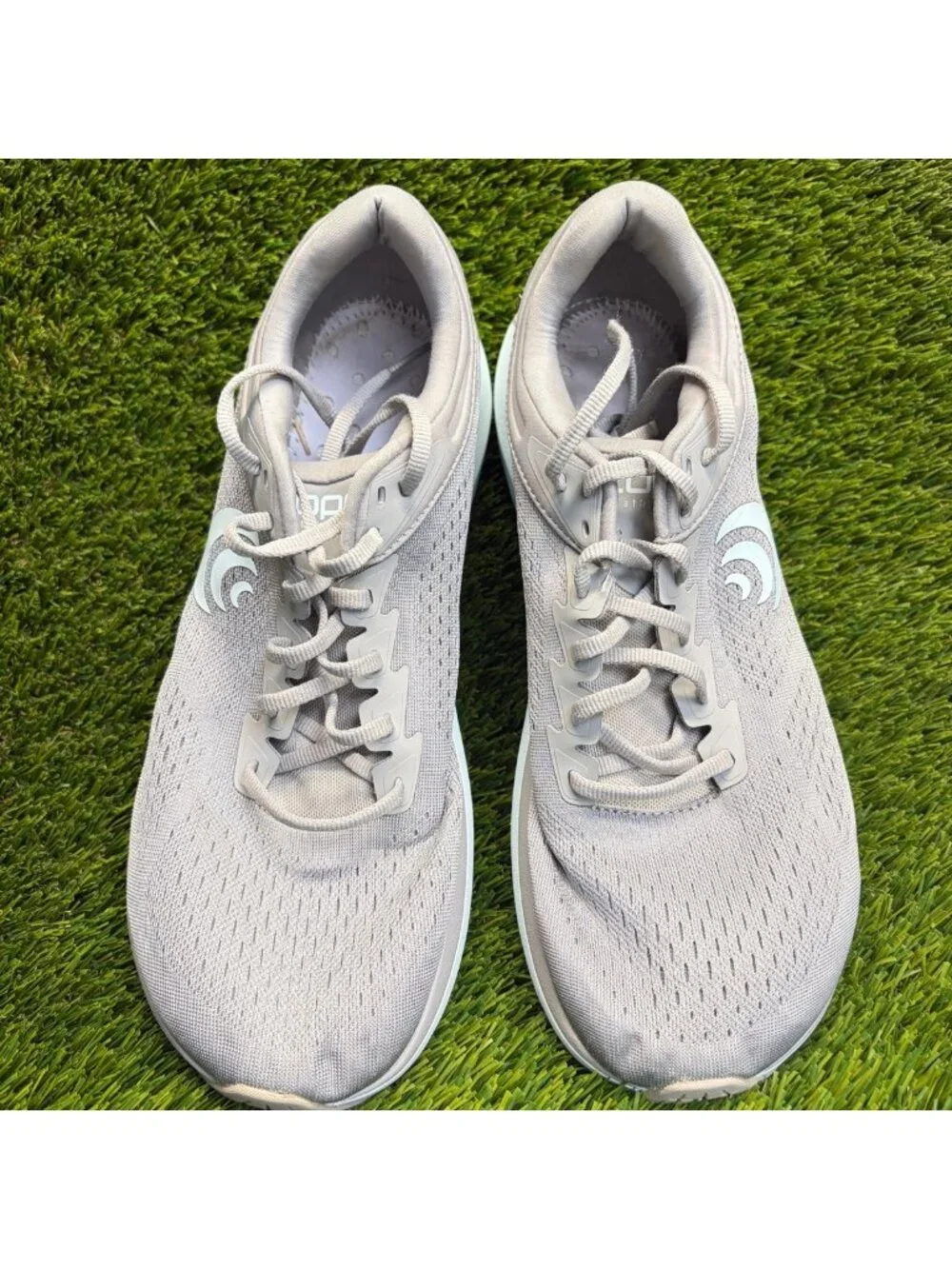 Topo Phantom 3 Womens Size 11 Gray Stone Athletic Running Walking Shoes Sneakers